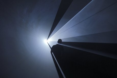 Anthony McCall&#039;s You and I Horizontal, 2005