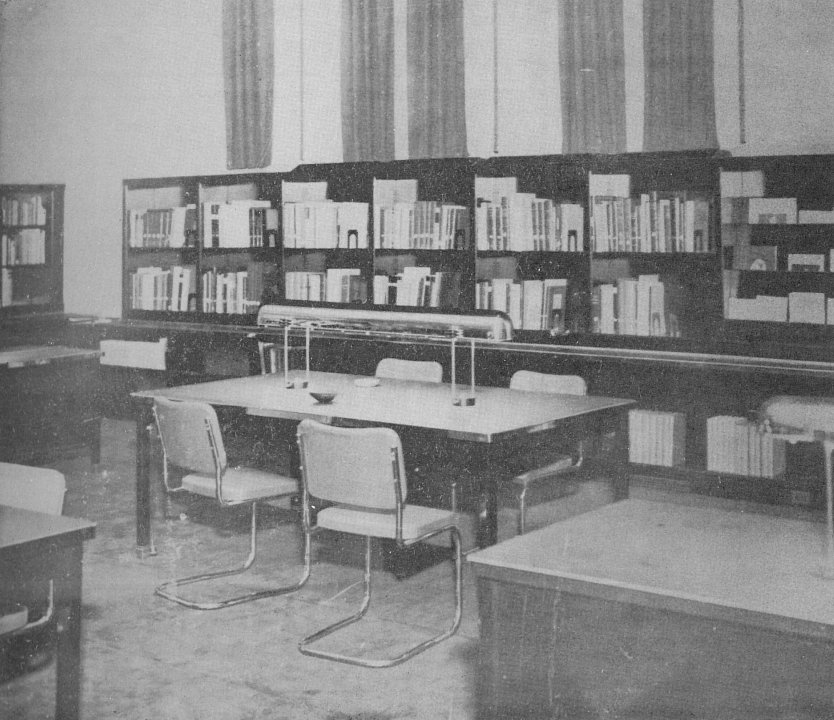 Art Reference Library, 1933