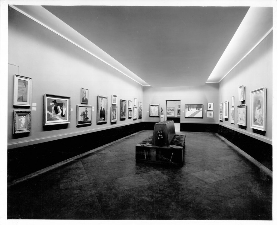 Black and white photograph of Exhibition of Contemporary Art in 1939