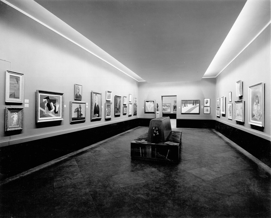Black and white photograph of Exhibition of Contemporary Art in 1939
