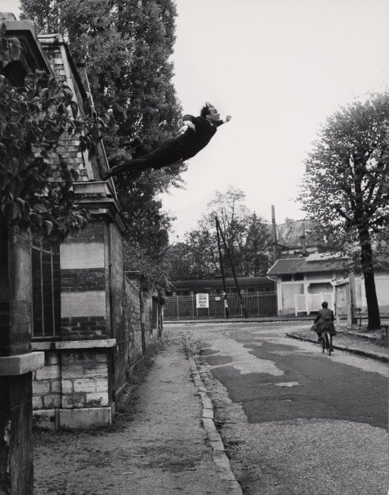 Yves Klein Saut dans le Vide, Paris