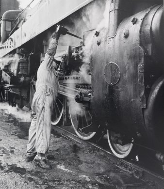 Canadian Pacific Railway, Engineer &quot;Oiling Round&quot; Locomotive, Montreal, Quebec
