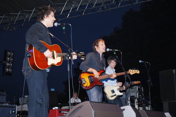 Wilco performs at Rockin&#039; at the Knox 2005