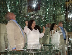 Lou and Mary Knotts in Lucas Samaras’s Mirrored Room