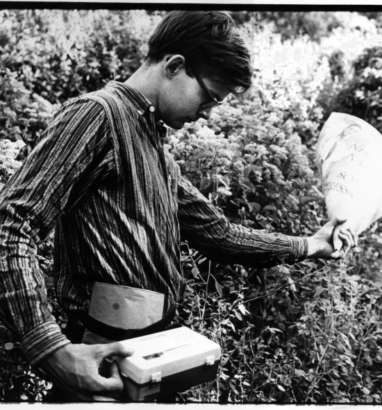Tony Conrad making field recordings, Atlanta, 1965